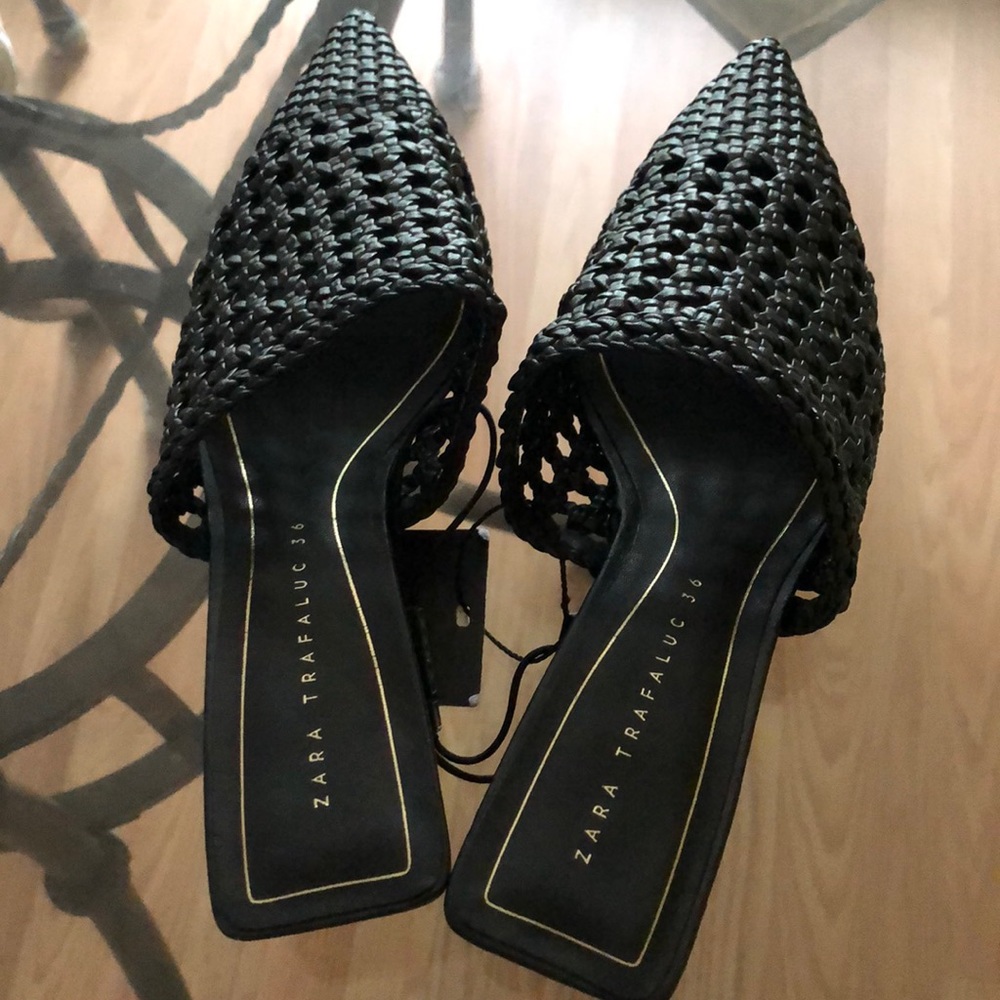 Black pointy wicker sandals